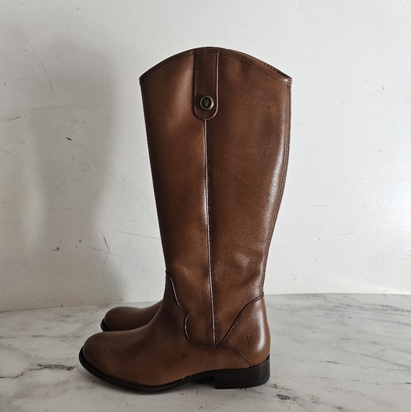 Frye Marissa Medallion Cognac Tall Leather Boots 6 New WIth Box - Picture 2 of 7